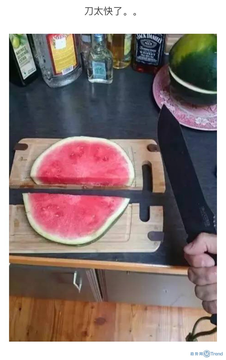 哥们看的很入神啊