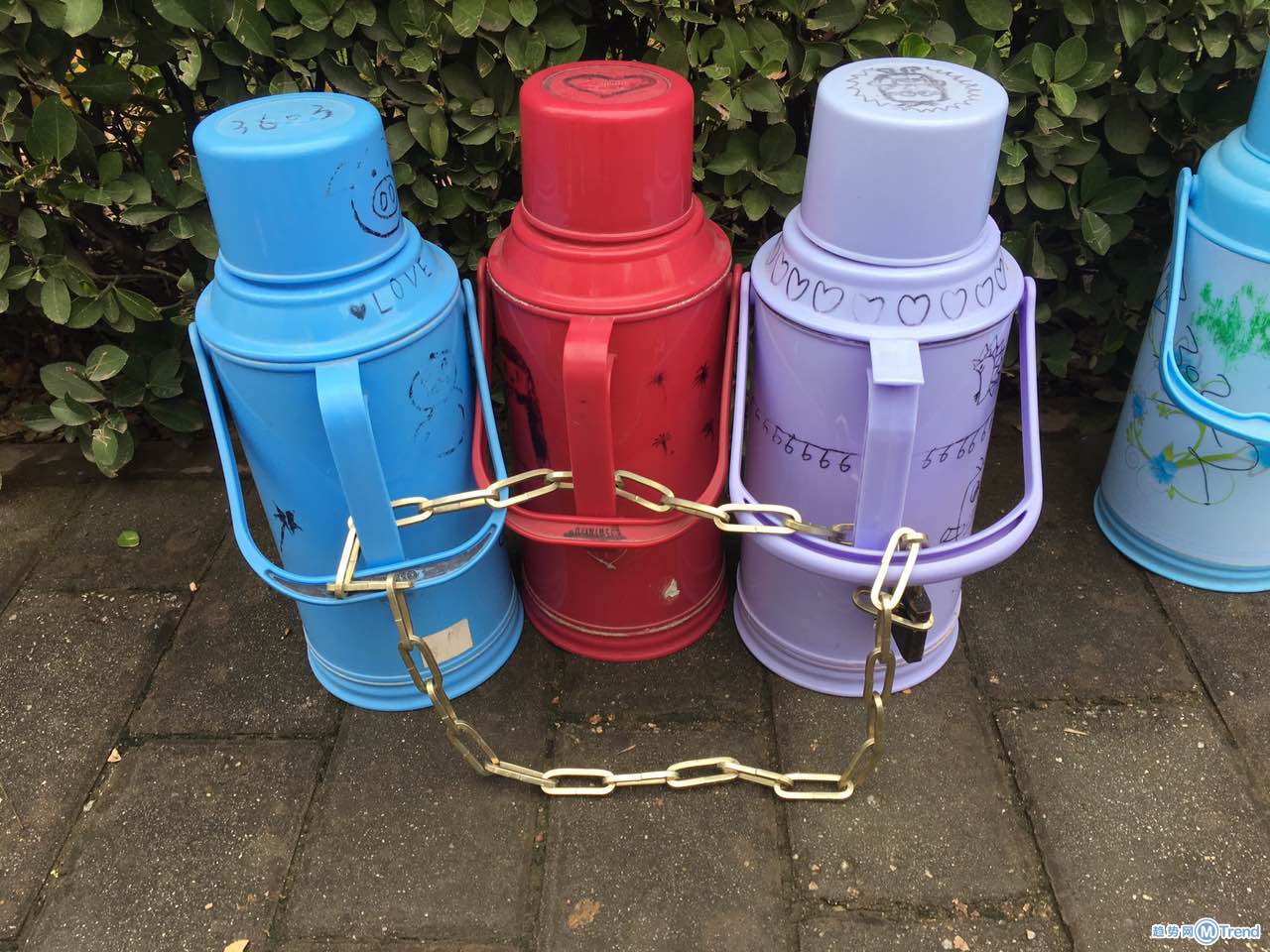 谁都别想分开我们~